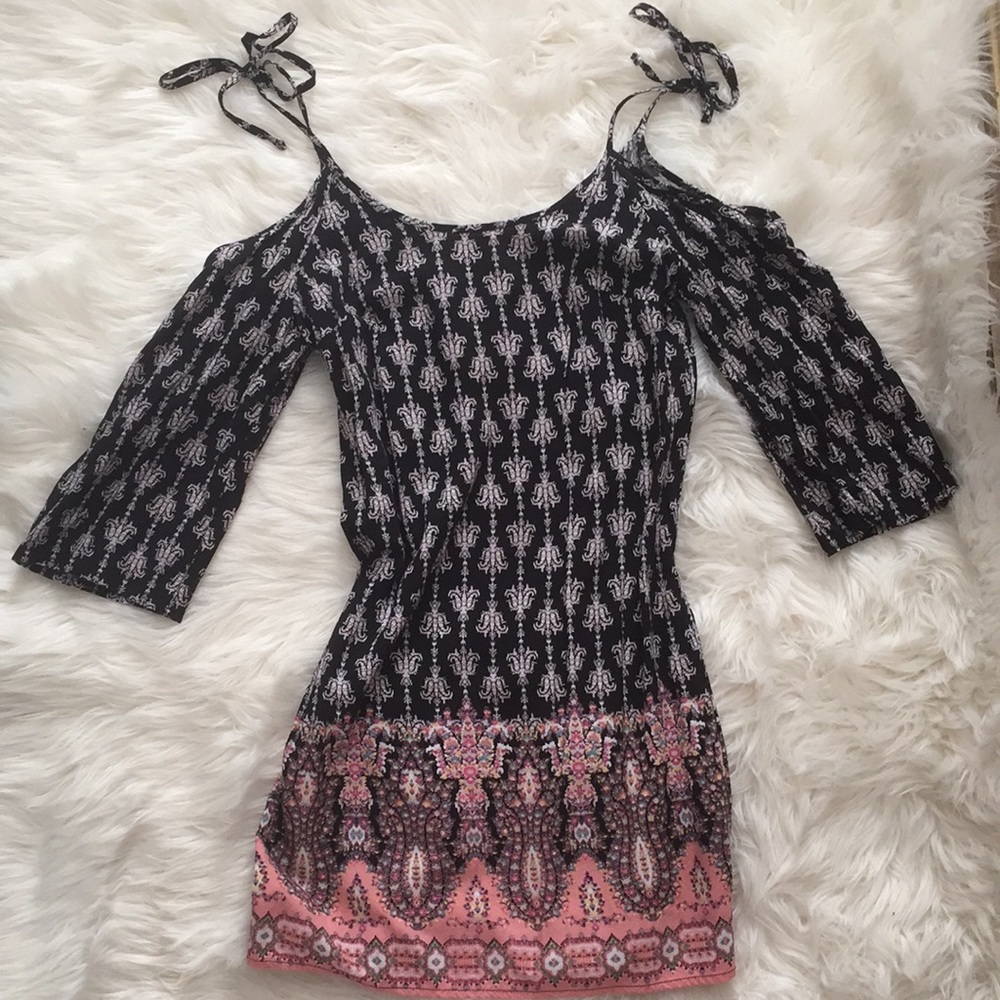 Boho dress with shoulder ties